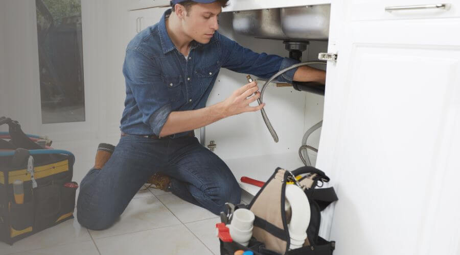 Plumbing in Pollok, TX